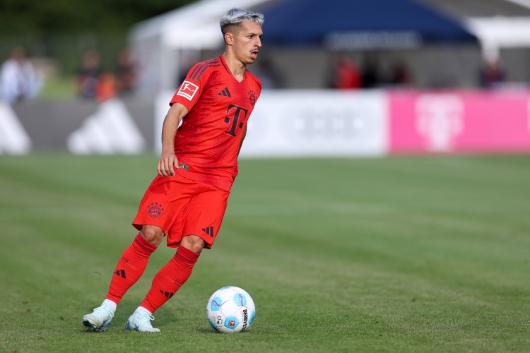 六台记者：巴萨有意引进拜仁边锋布莱恩-萨拉戈萨